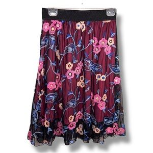 Small LuLaRoe Black Mesh Floral Colorful Embroidery Skirt Elastic Waistband